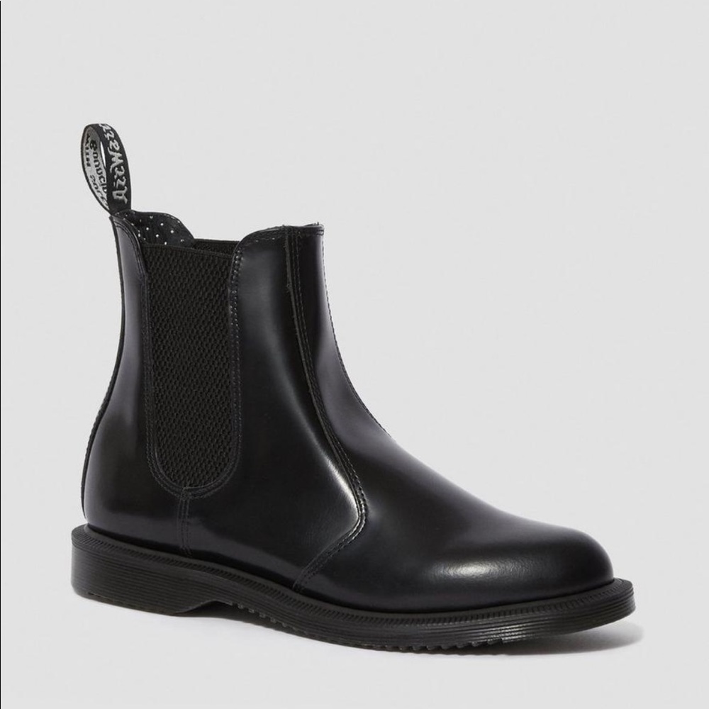 Dr. Marten Flora Chelsea boots